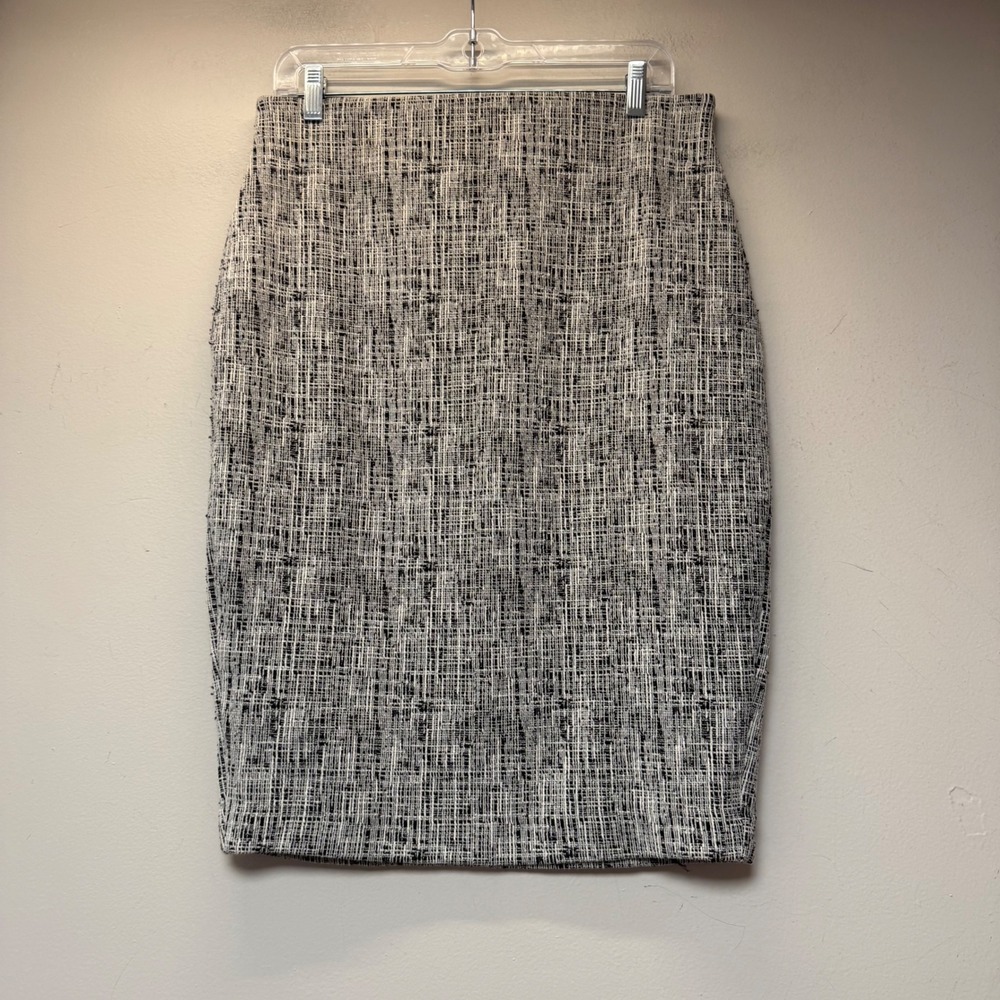 Express Pencil Skirt Womens Medium Black White Excellent Textured Knit Workwear